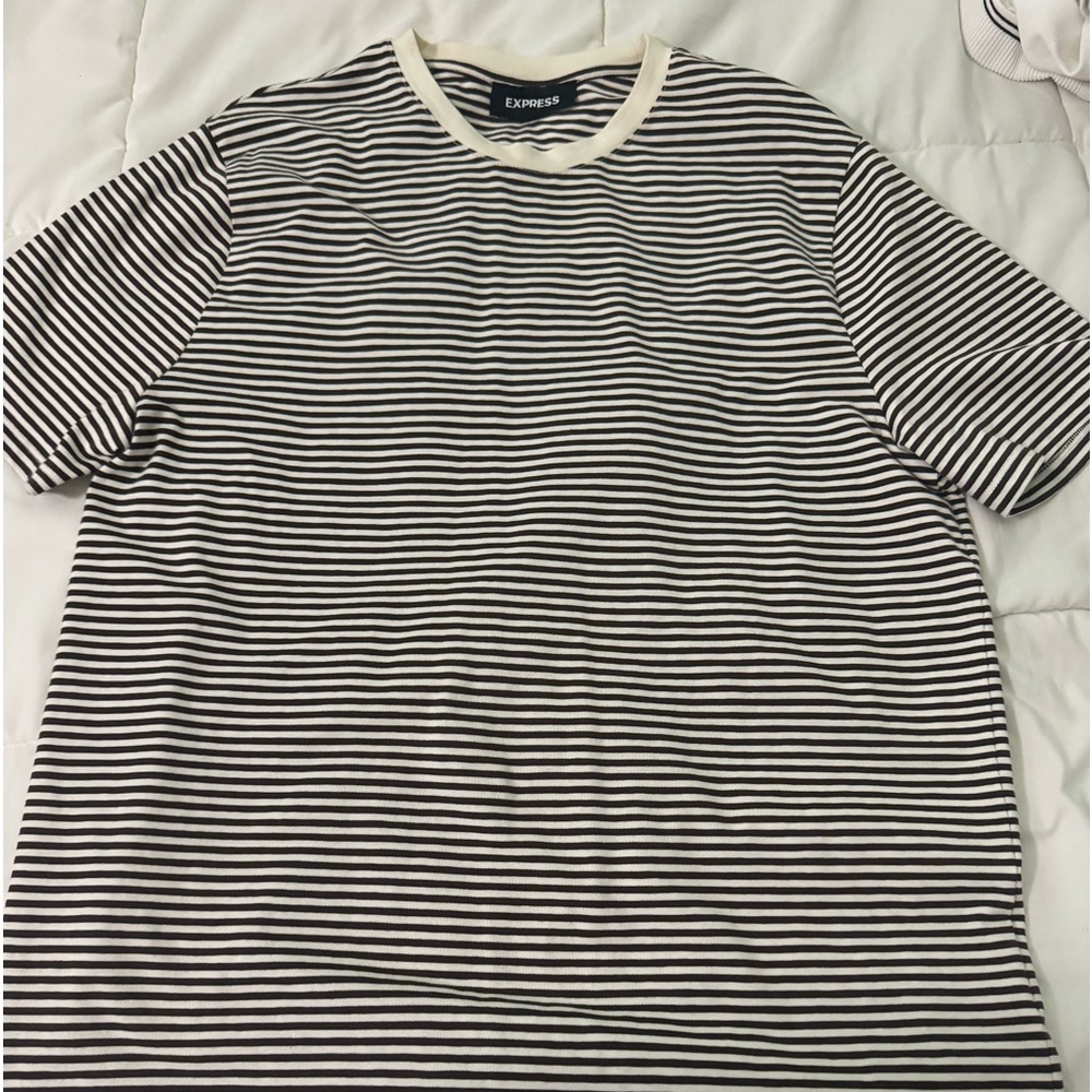 Express Men’s striped t-shirt